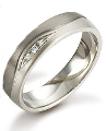 Einzelring Trauring Gerstner 4/28342/5 Ringbreite 5mm mit 3 Brillanten zusammen 0,02ct WSI Palladium 500. </br>Achtung dieser Ring ist nur einfarbig. Das Bild zeigt den Ring in We
